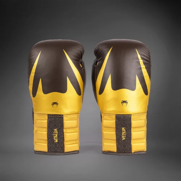 Gants de Boxe Venum Reverso - Chocolat / Or – Image 5