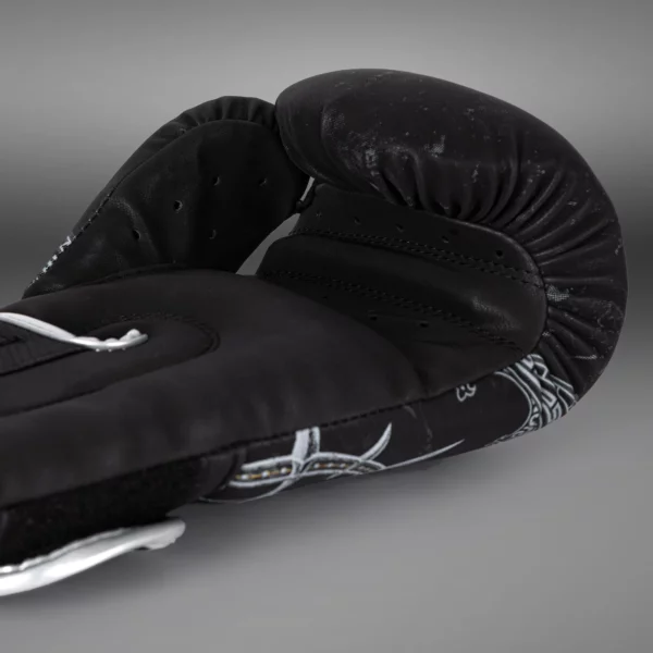 Gants de Boxe Venum Gladiator 5.0 - Noir/Argent – Image 2